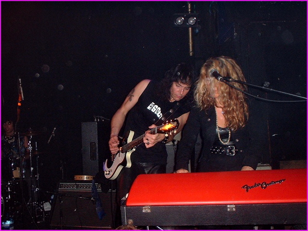 The Fuzztones -
The Garage,
Highbury, London
1st May 2003